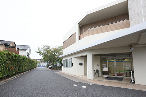 青和クリニック到着